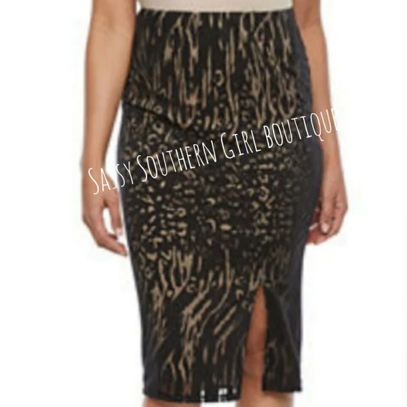 🆕⭐ Black burnout animal print pencil skirt - Picture 3 of 6